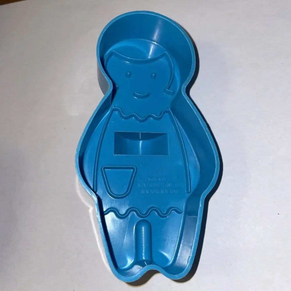 Vintage Avon Cookie Cutters Gingerbread Boy & Girl Blue Plastic 4 1/2 Inches